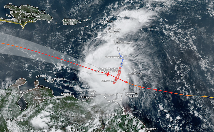 Los meteorólogos advirtieron de una peligrosa marejada ciclónica de hasta tres metros (nueve pies) en zonas donde "Beryl" toque tierra, con hasta 15 centímetros (seis pulgadas) de lluvia para Barbados y las islas cercanas que podría alcanzar los 25 cm (10 pulgadas) en algunos puntos, especialmente en Granada y las Granadinas.