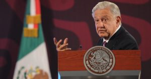 Andrés Manuel López Obrador, Presidente de México, criticó al Consejo Coordinador Empresarial (CCE) por el llamado que hizo al Instituto Nacional Electoral (INE) y al Tribunal Electoral del Poder Judicial de la Federación (TEPJF) a limitar a Morena en el Congreso para evitar la llamada "sobrerrepresentación".