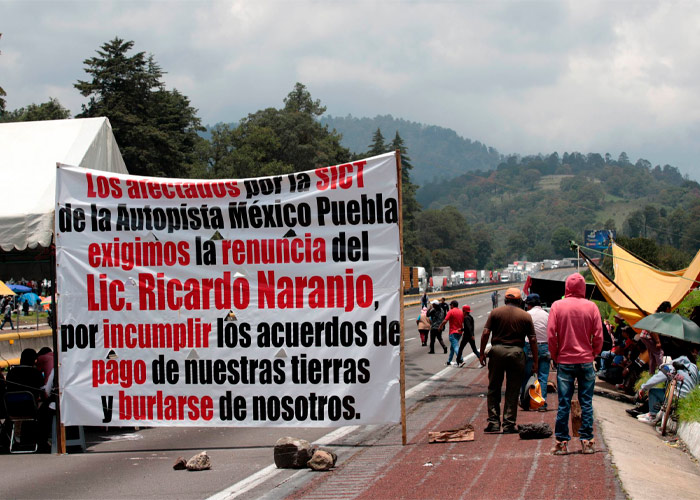 bloqueo-autopista-mexico-puebla-7