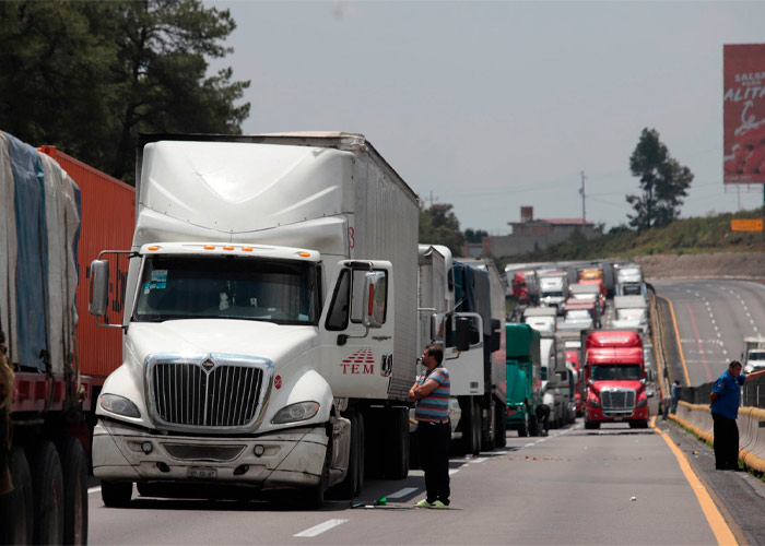 bloqueo-autopista-mexico-puebla-9