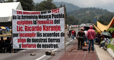 El 7 de agosto de 2024, pobladores de Santa Rita Tlahuapan instalaron una manta exigiendo a Ricardo Naranjo el cumplimiento de acuerdos por la compra de sus tierras, motivo por el que cerrada la autopista México-Puebla.