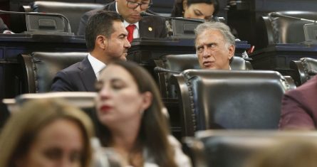 Miguel Ángel Yunes Linares (derecha), y su hijo Miguel Ángel Yunes Márquez.