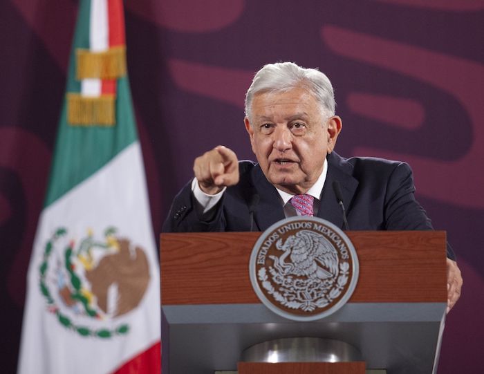 El Presidente Andrés Manuel López Obrador aplaudió la Reforma Judicial aprobada en las primera horas de este día en el Senado de la República.