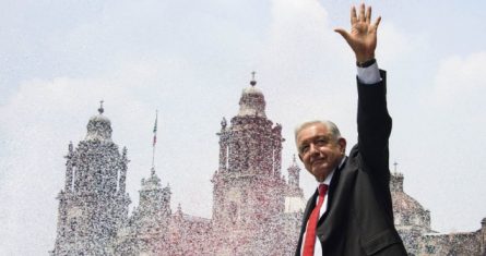 El Presidente Andrés Manuel López Obrador en el Desfile Militar.