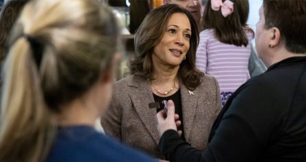 kamala-harris-gira-estados-indecisos