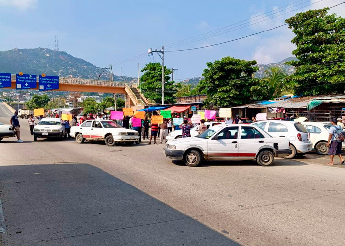 acapulco-taxistas-restaurante-violencia-2