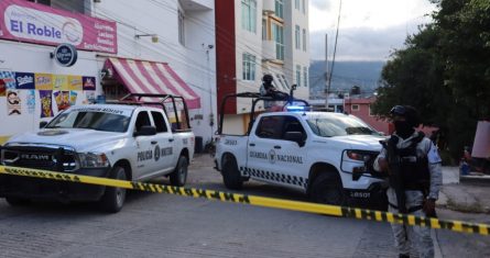 El presidente municipal Alejandro Arcos Catalán fue decapitado y sus restos fueron localizados en la colonia Villas del Roble de la capital.