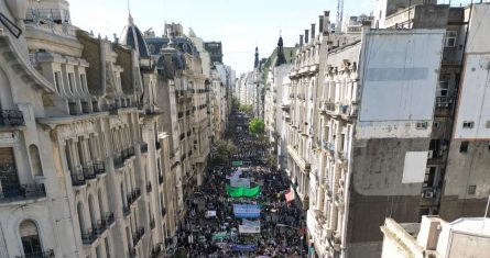 Una multitudinaria marcha de protesta para pedir más fondos para las universidades públicas en Buenos Aires, Argentina, el miércoles 2 de octubre de 2024.