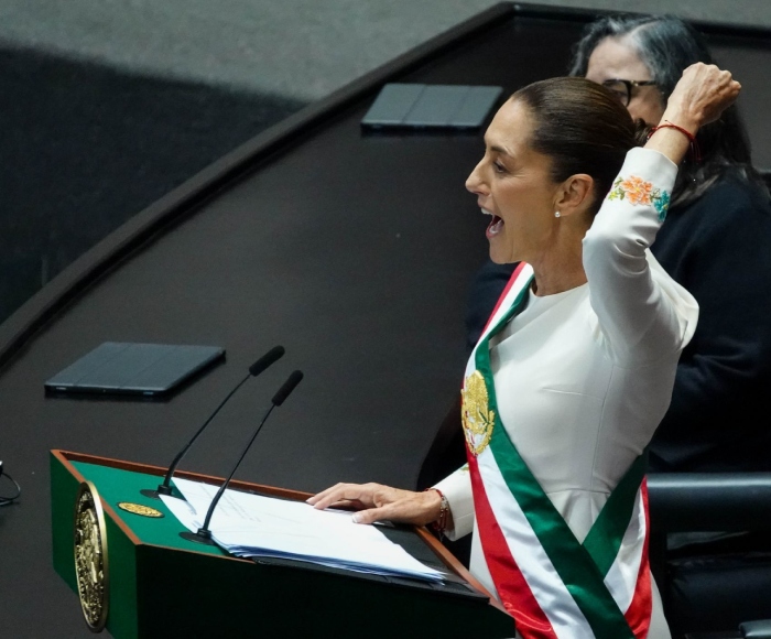 Claudia Sheinbaum en su discurso tras ser investida como la primera Presidenta de México. 