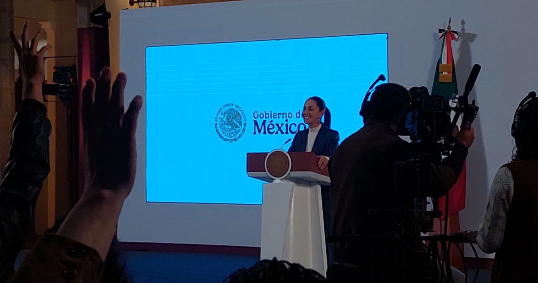 Claudia Sheinbaum, presidenta de México, durante su primer conferencia matutina denominada "Mañanera del Pueblo" realizada en el salón Guillermo Prieto de Palacio Nacional. 