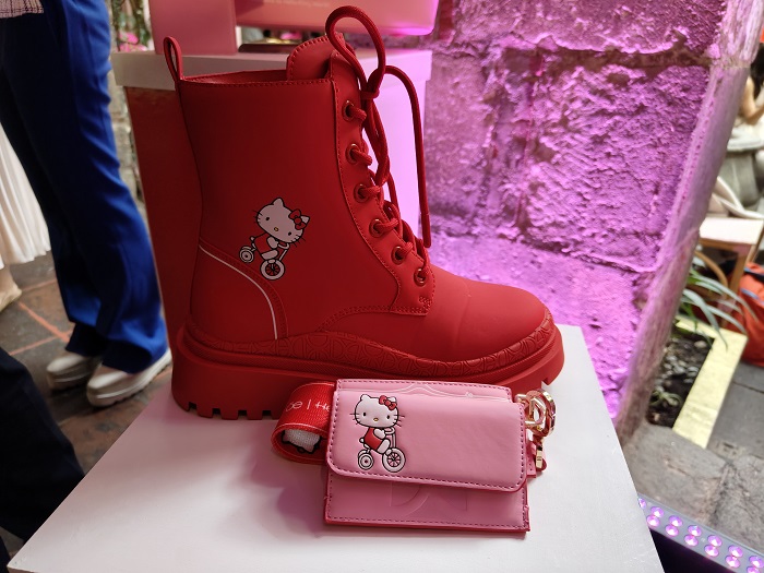 Botas inspiradas en Hello Kitty