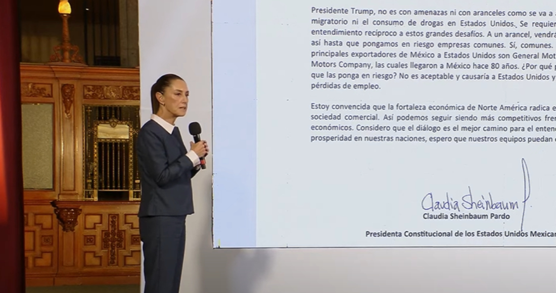 La Presidenta Claudia Sheinbaum Pardo lee en su conferencia de prensa en Palacio Nacional carta que le escribió al Presidente electo Donald Trump.