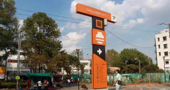 Estación Tacubaya del Metro.