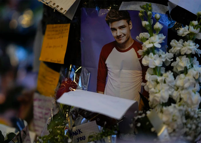 fotografía-de-liam-payne-en-una-ofrenda-hecha-por-sus-fans-2