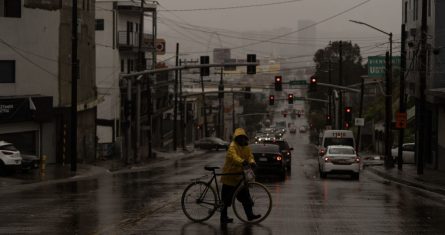 La masa de aire frío asociada a este frente cubrirá gran parte del territorio nacional, lo que provocará un notable descenso de temperatura en las regiones oriental y central de la República Mexicana.