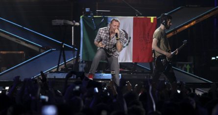 Linkin Park durante una presentación en Monterrey.