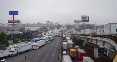 Caos vial en la México-Querétaro