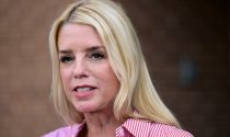 Pam Bondi, exfiscal general estatal de Florida