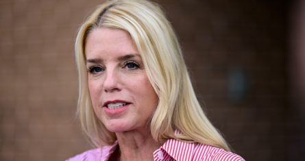 Pam Bondi, exfiscal general estatal de Florida