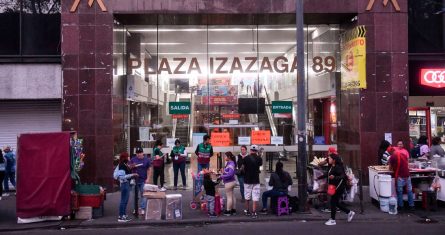 Plaza Izazaga 89 cierra sus puertas