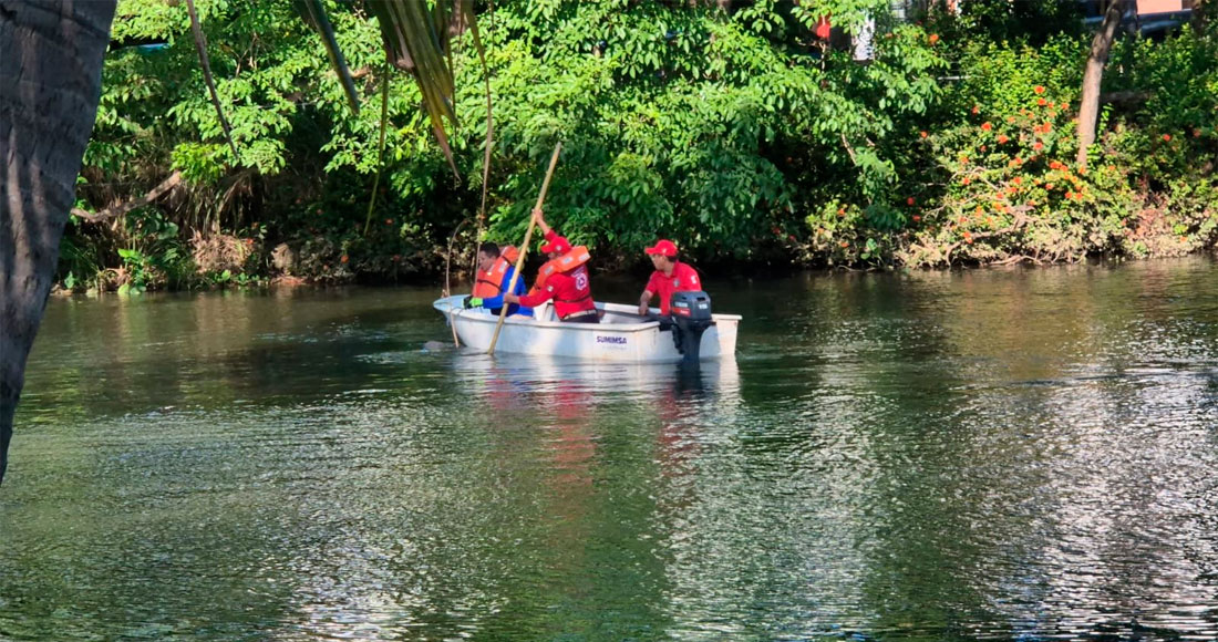 Protección Civil de Tabasco rescata restos de un hombre devorado por un cocodrilo