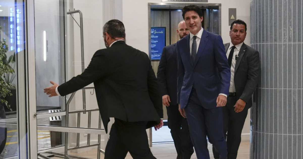 El primer ministro canadiense, Justin Trudeau, viajó a Florida para reunirse con Trump