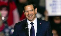 El senador por Florida Marco Rubio habla durante un acto de campaña de Trump