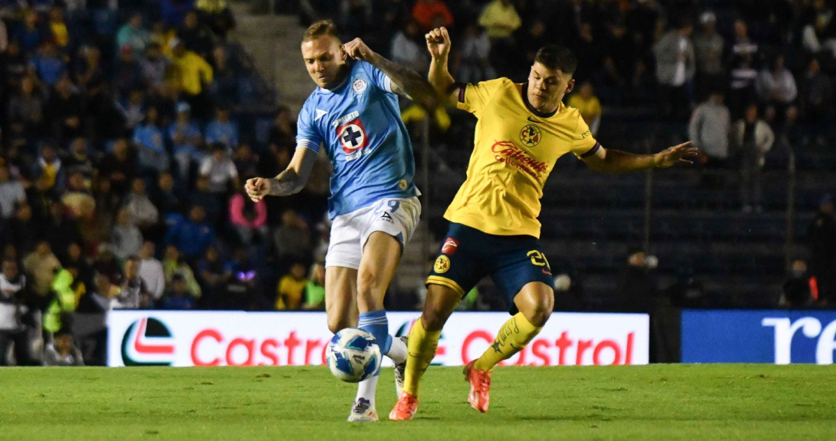 América vs Cruz Azul en las semifinales del Torneo Apertura.