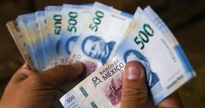 Aspectos de billetes de 500 pesos.