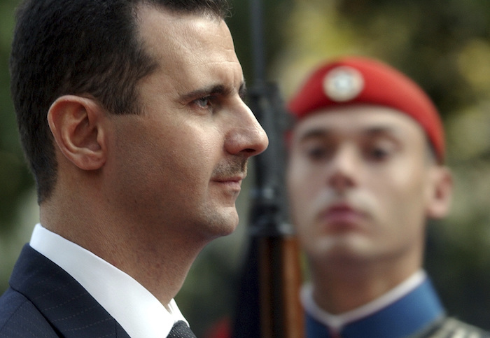 Bashar Assad pasa revista a la guardia presidencial.