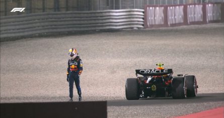 Checo Pérez abandonó la carrera