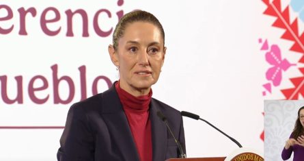 La Presidenta Claudia Sheinbaum Pardo en su conferencia de prensa matutina desde Palacio Nacional.