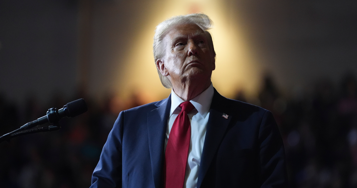 La revista Time destacó el resurgimiento de Donald Trump tras el asalto al Capitolio en 2020, cuando el hoy Presidente electo se negó a reconocer su derrota.