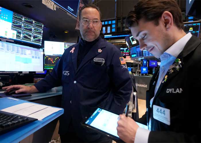 El índice Dow Jones registra una caída de más de mil puntos