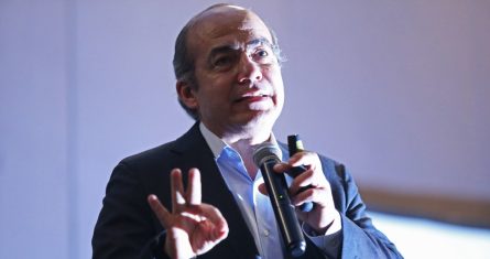 Felipe Calderón ofrece una conferencia en Jalisco.