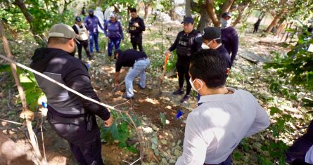 Hallan los restos de 15 personas en fosas clandestinas en un municipio de Chiapas