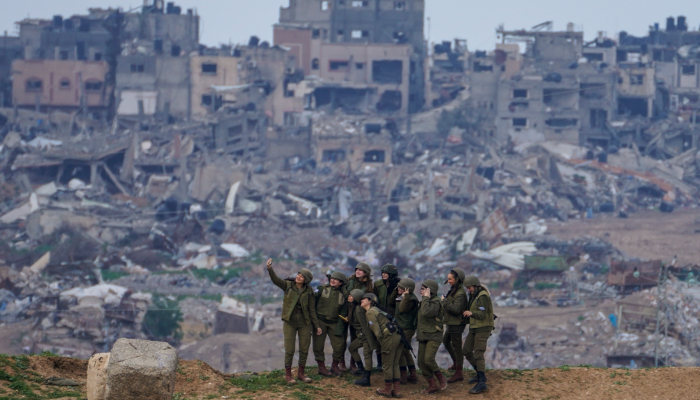 La visita poco común a Gaza del líder del Patriarcado Latino se produjo un día después de que el papa Francisco volviera a criticar las acciones de Israel en Gaza. 