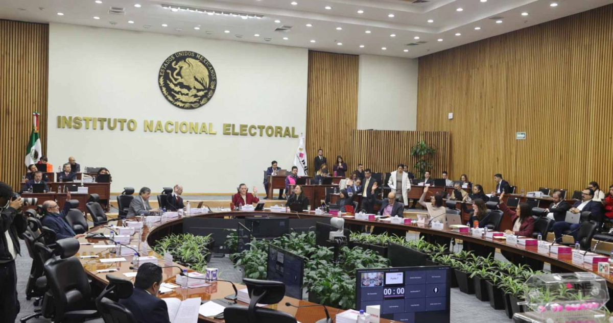 Comisión aprueba anteproyecto para las boletas que se usarán en la elección judicial.