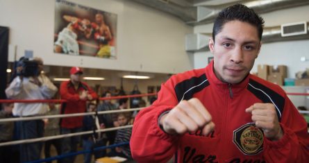 Israel Vázquez, peleador mexicano tres veces campeón del mundo, falleció a los 46 años.