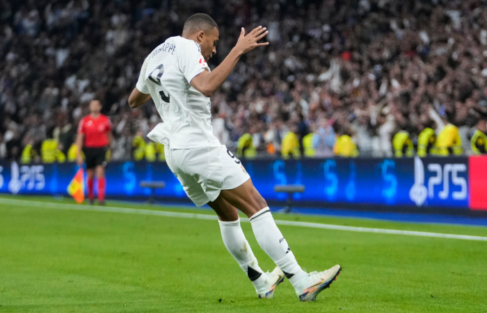 Kylian Mbappé se sacudió el mal momento por el que atraviesa con un soberbio gol, definición que sentenció el domingo la victoria del Real Madrid por 2-0 sobre Getafe.