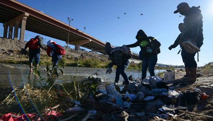 Detienen a 3 soldados del ejército de Estados Unidos por tráfico de personas en la frontera con México.