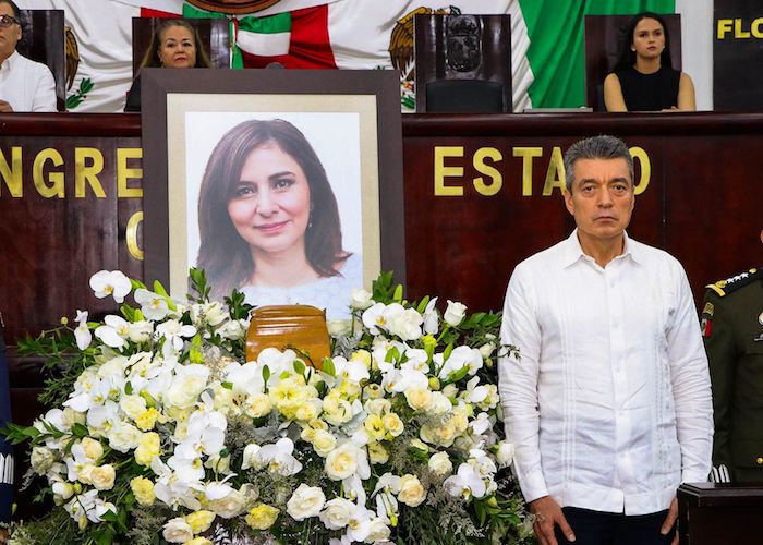 Homenaje póstumo a Rosalinda López Hernández