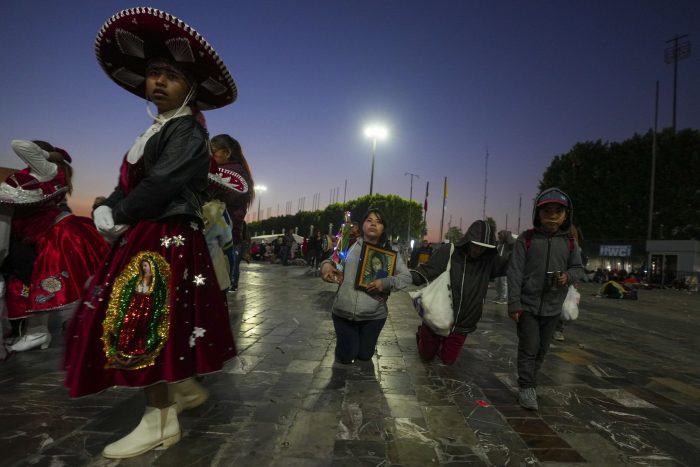 Peregrinos en la Basílica