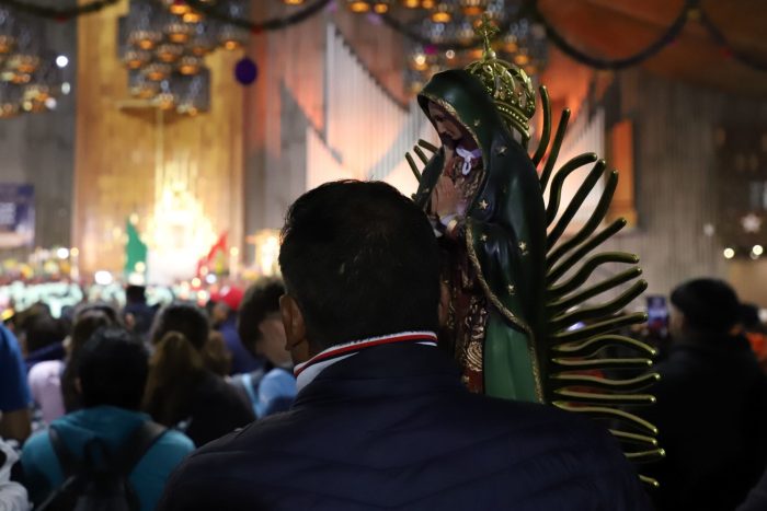 Peregrinos en la Basílica de Guadalupe