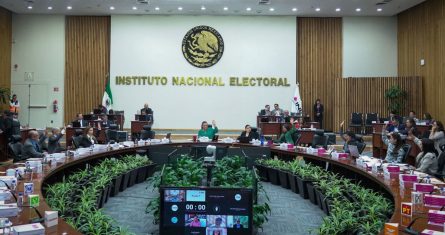 Un juzgador de Colima multó a las y los consejos del Instituto Nacional Electoral por realizar su trabajo al organizar la elección judicial.