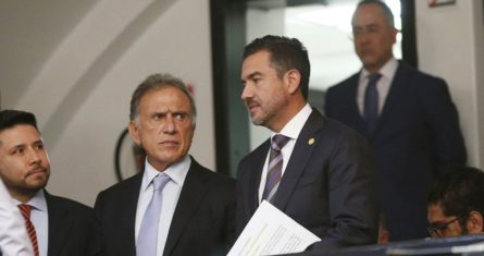 La Presidenta negó saber de una negociación con los Yunes para entrar a Morena o para que las autoridades desistieran de investigaciones en su contra.