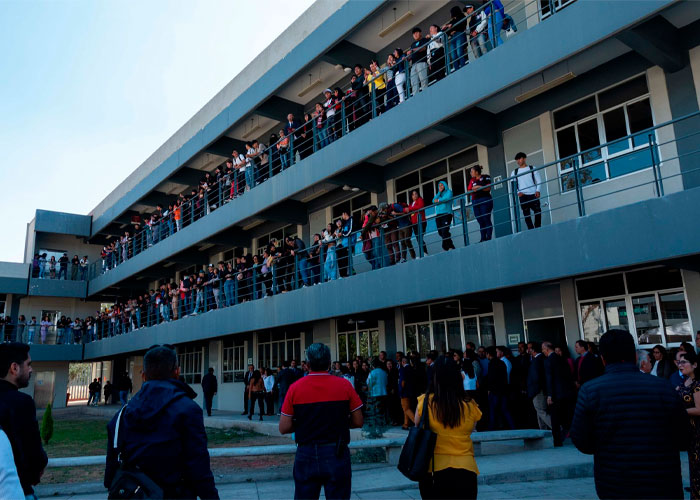 Qué carreras ofrece la Universidad Rosario Castellanos