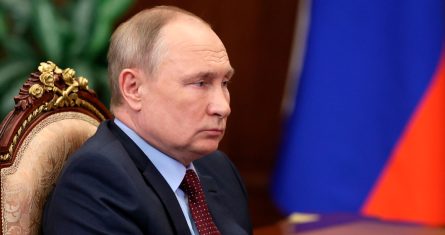 Vladimir Putin ofrece disculpas por accidente aéreo en suelo ruso