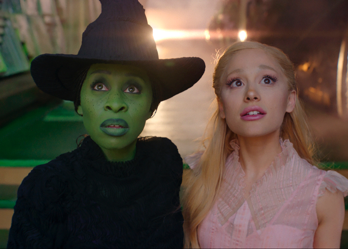 Wicked, el éxito musical protagonizado por Ariana Grande tiene cuatro nominaciones en los Globos de Oro 2025.