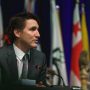 Justin Trudeau promete una respuesta "rápida" y "muy contundente" si Trump impone aranceles a Canadá.